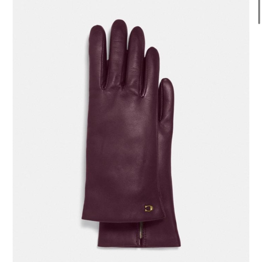NWT Coach Sculpted Signature Leather Gloves